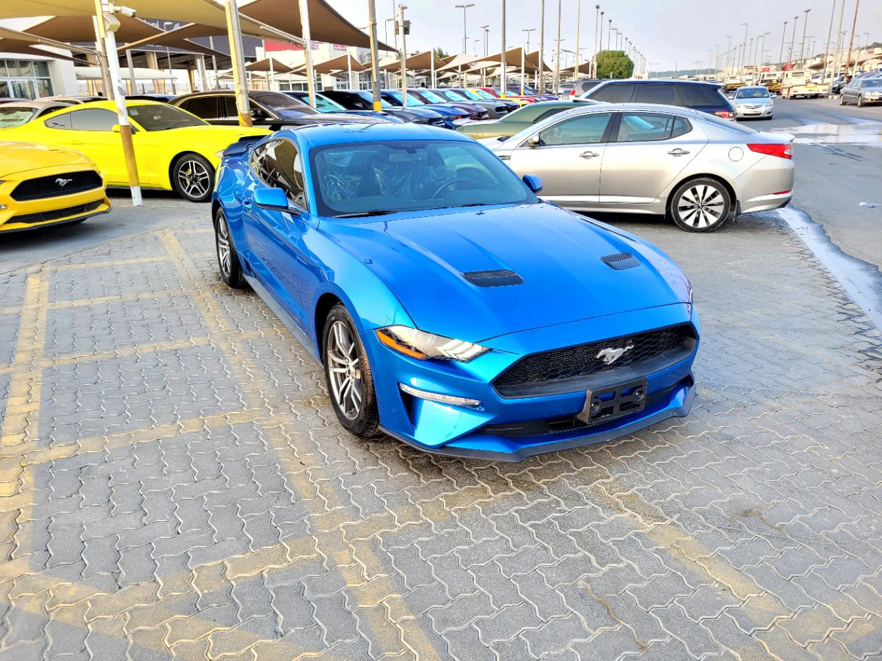 Ford Mustang - Image 4