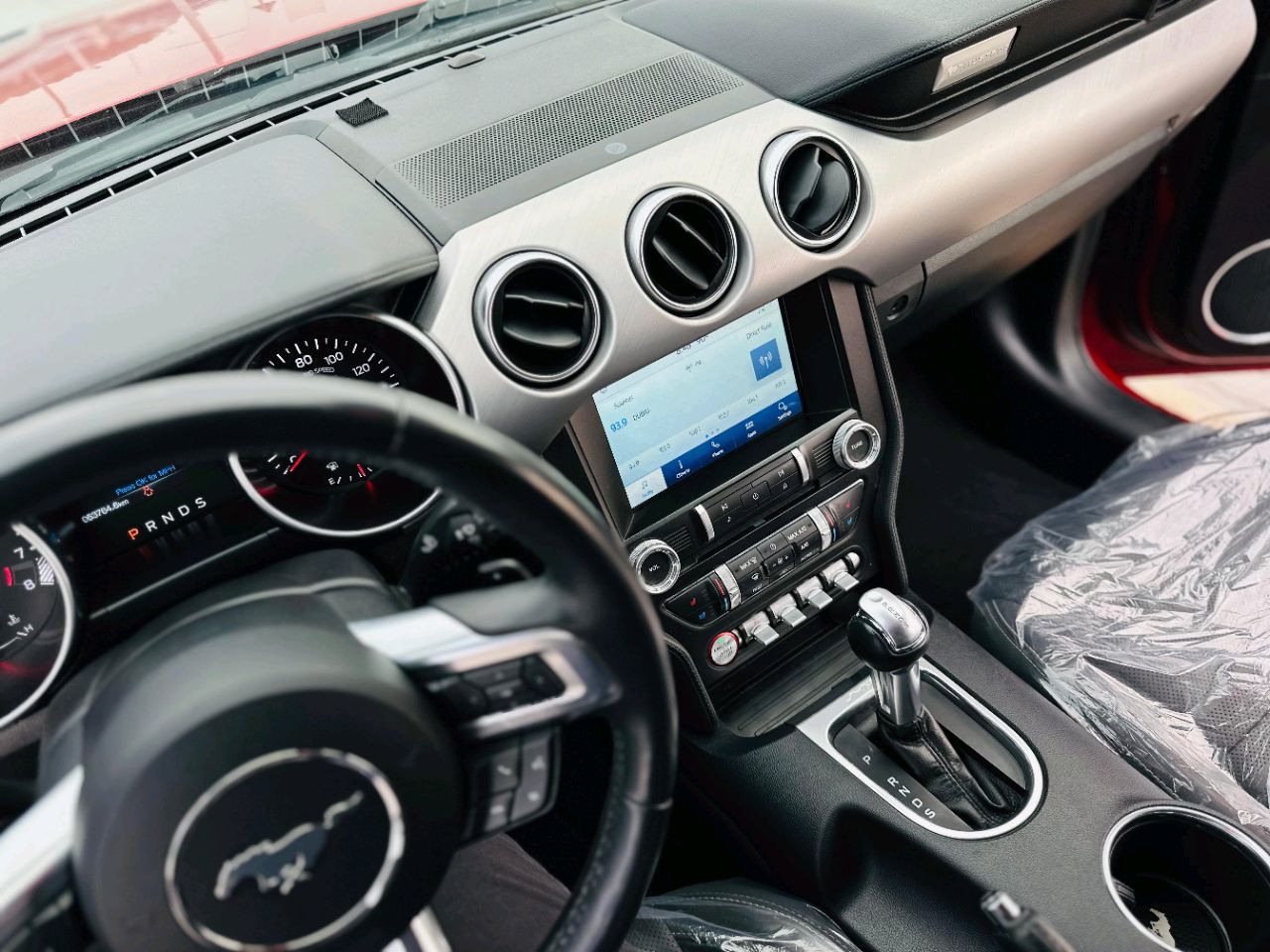 Ford Mustang - Image 18
