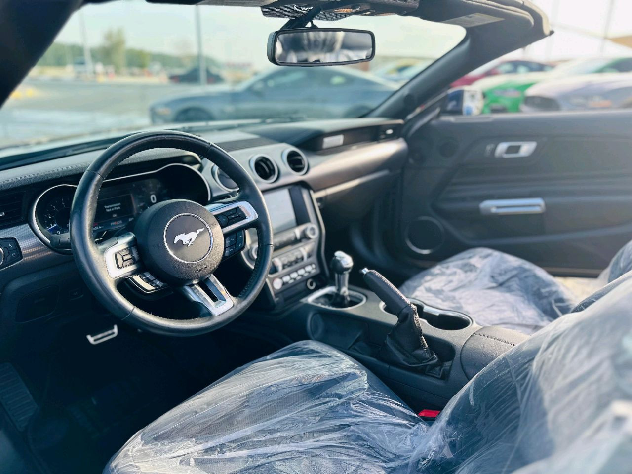 Ford Mustang - Image 9