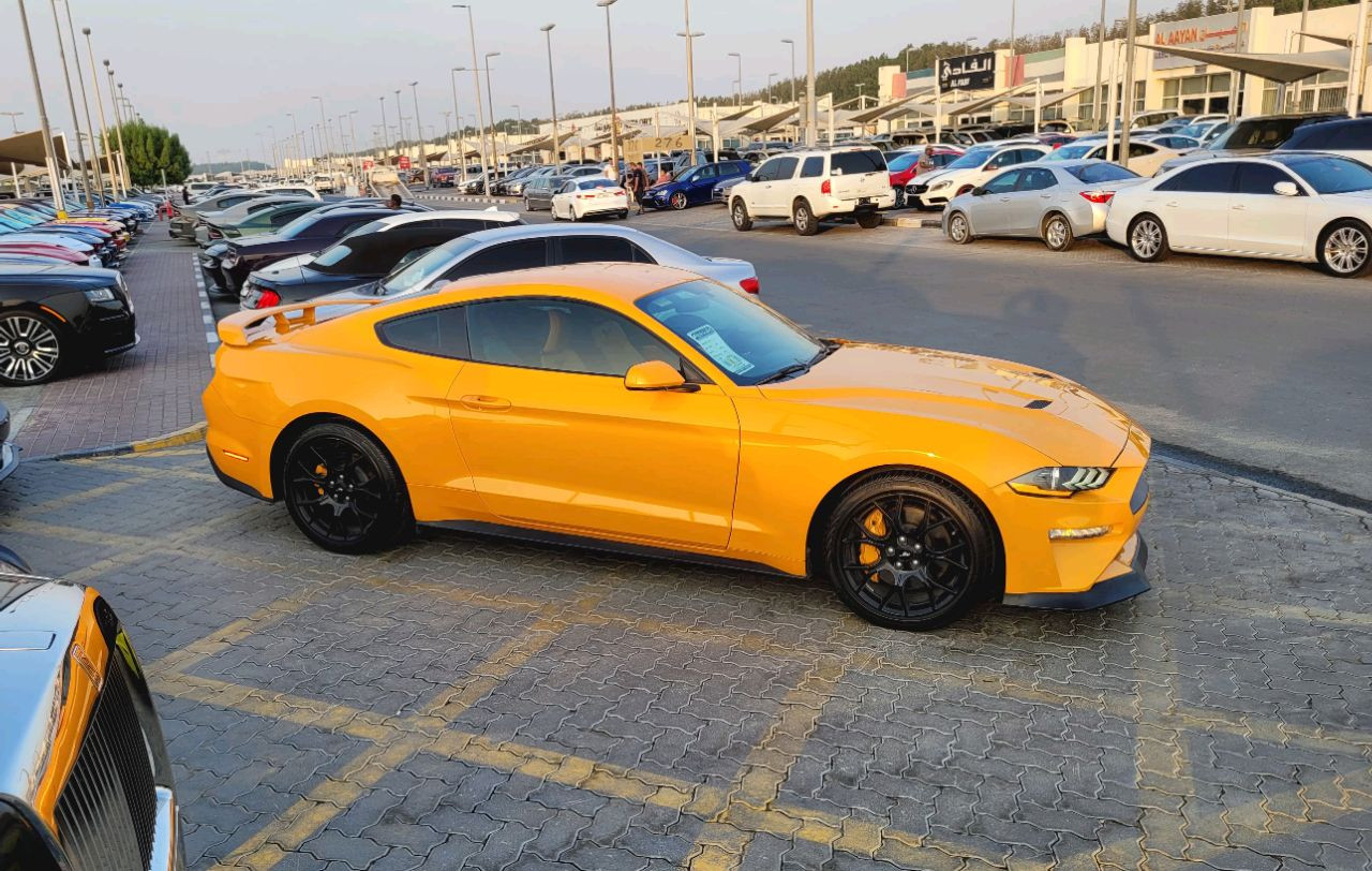 Ford Mustang - Image 7