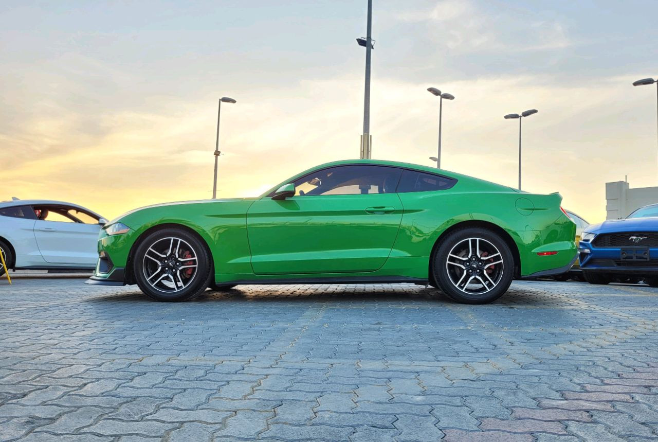 Ford Mustang - Image 7