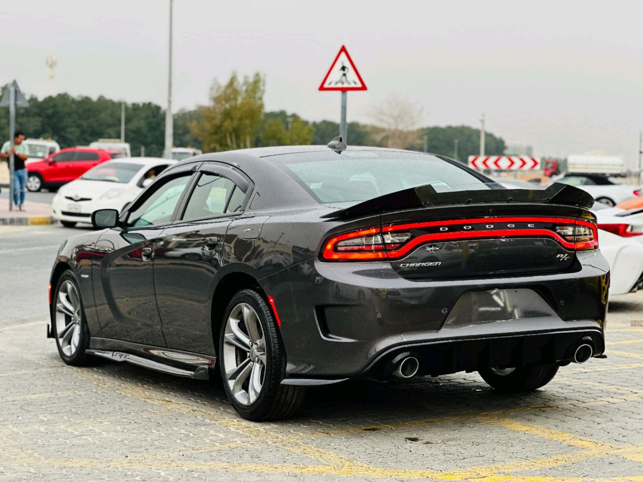 Dodge Charger - Image 16