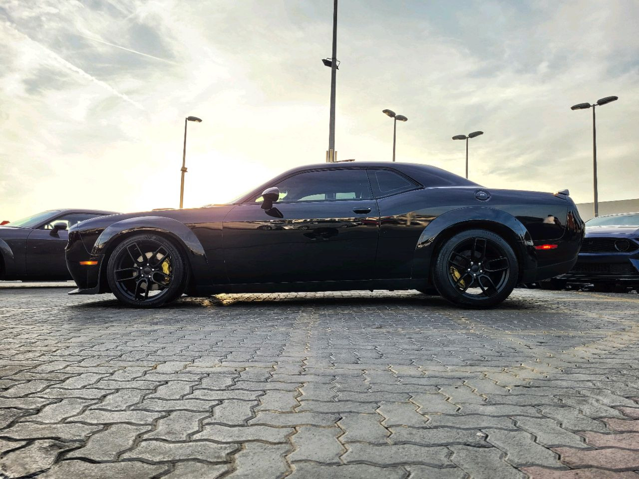 Dodge Challenger - Image 7