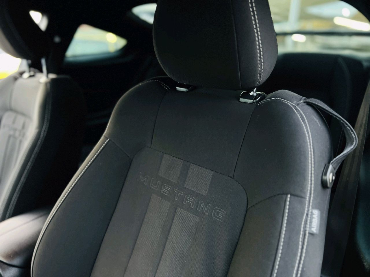 Ford Mustang - Image 12