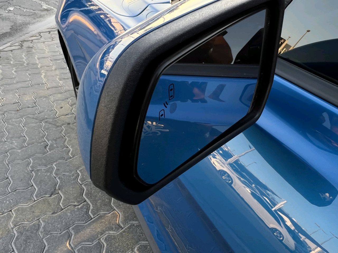 Ford Mustang - Image 2