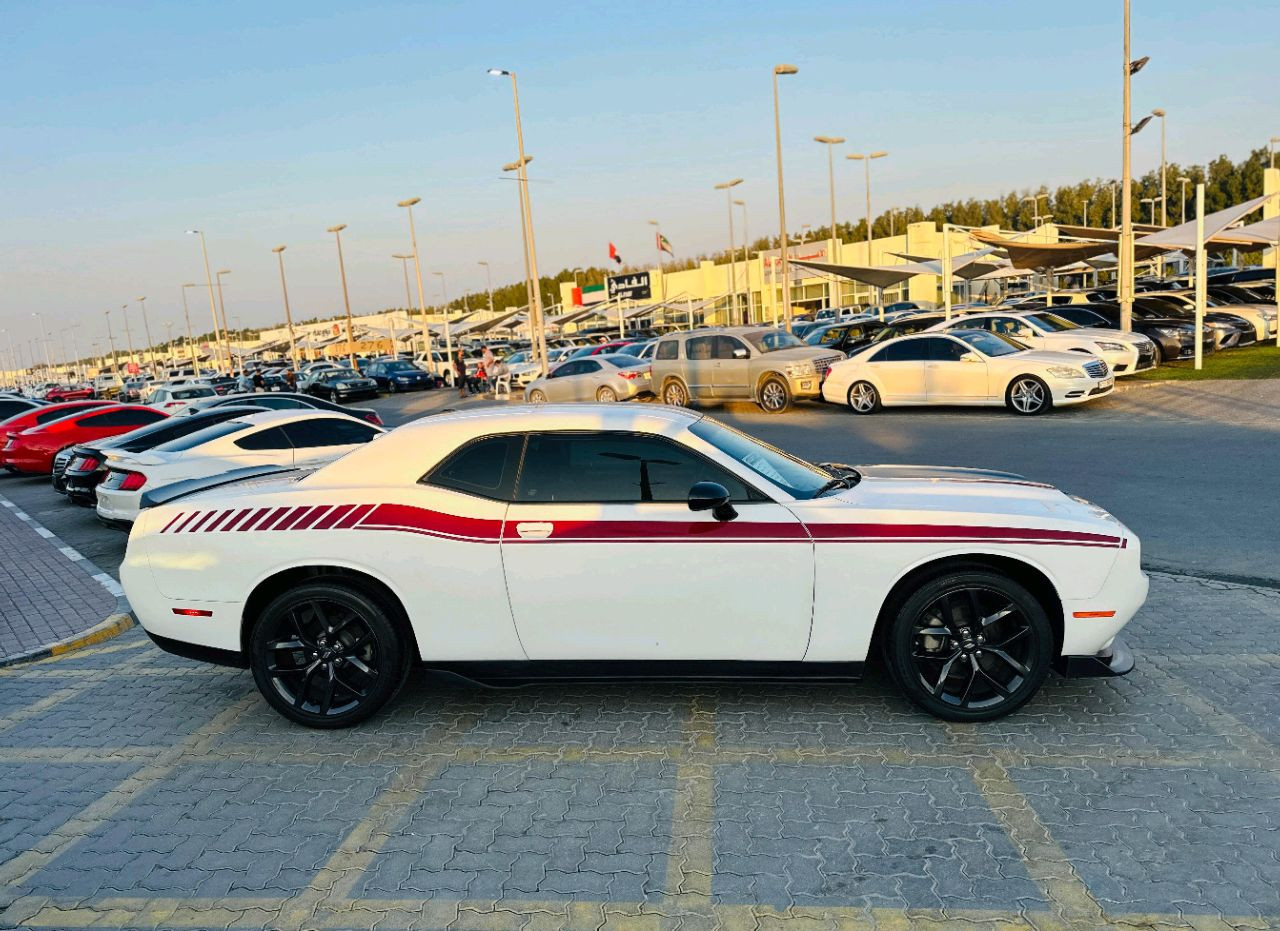 Dodge Challenger - Image 5