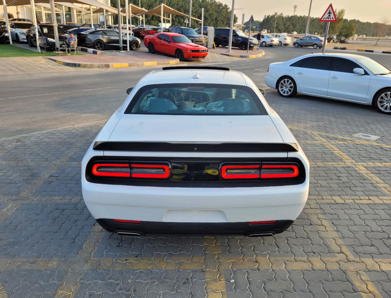 Dodge Challenger - Image 7
