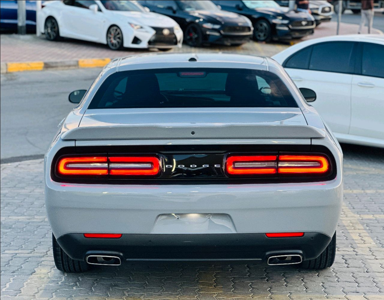 Dodge Challenger - Image 7