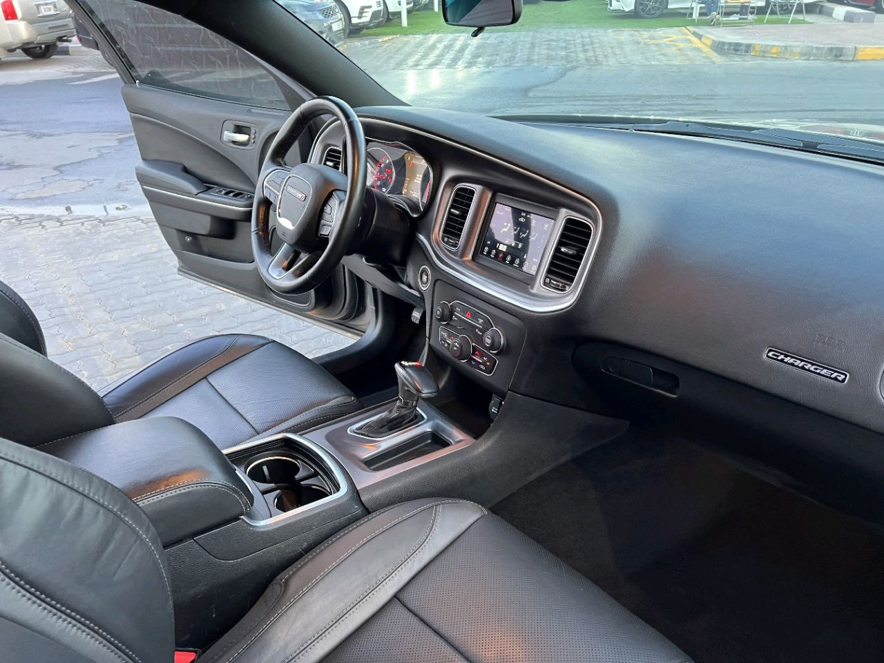 Dodge Charger - Image 9