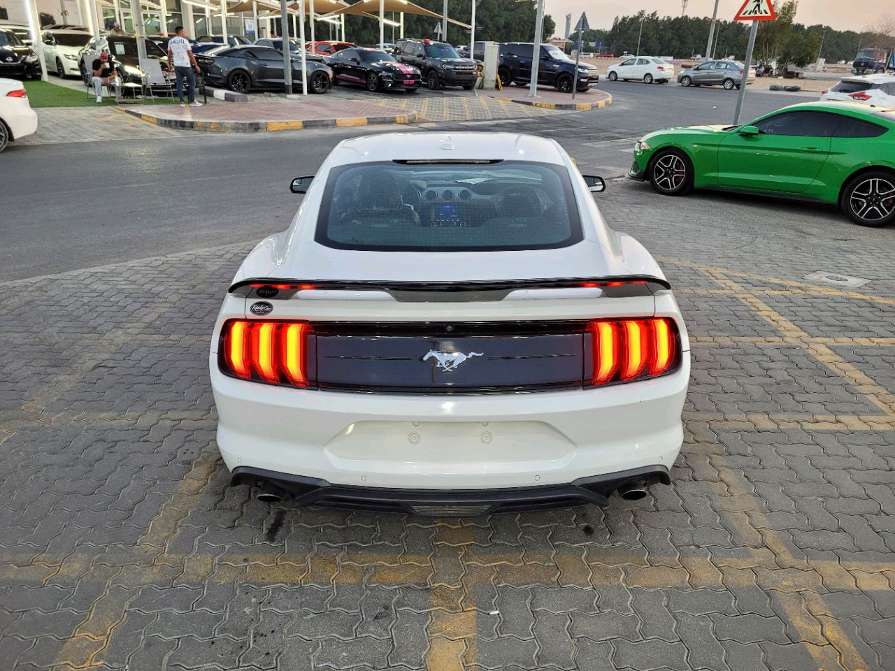 Ford Mustang - Image 5
