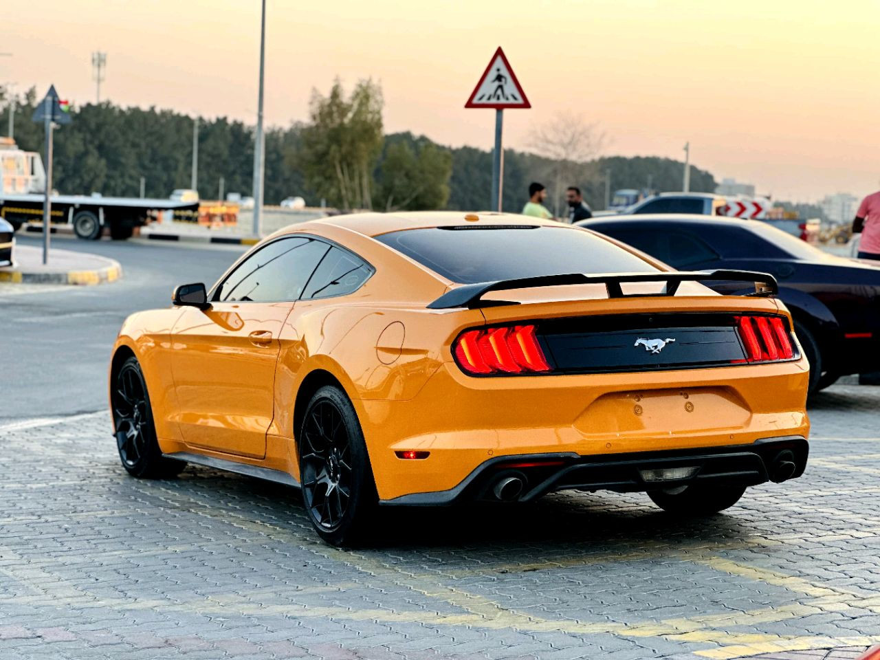 Ford Mustang - Image 5