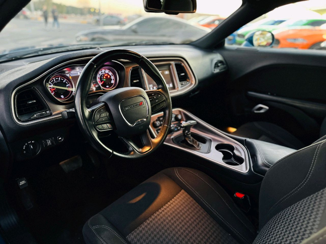 Dodge Challenger - Image 11
