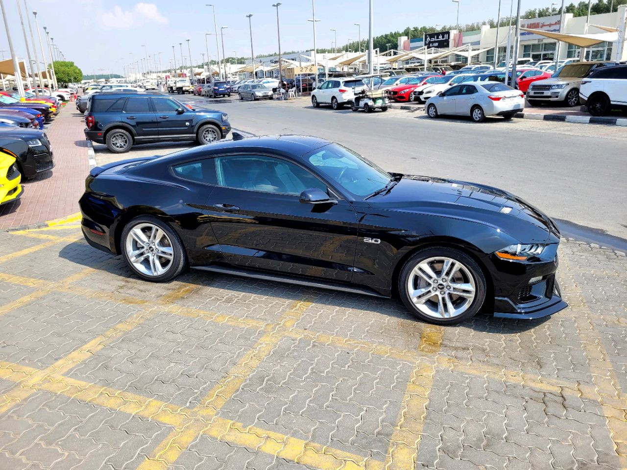 Ford Mustang - Image 2