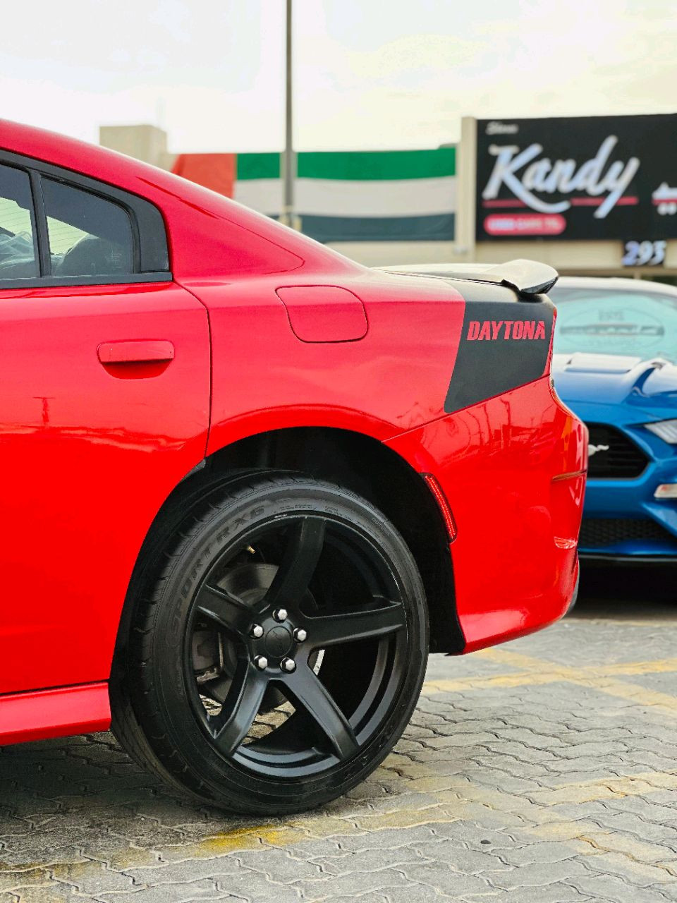Dodge Charger - Image 18