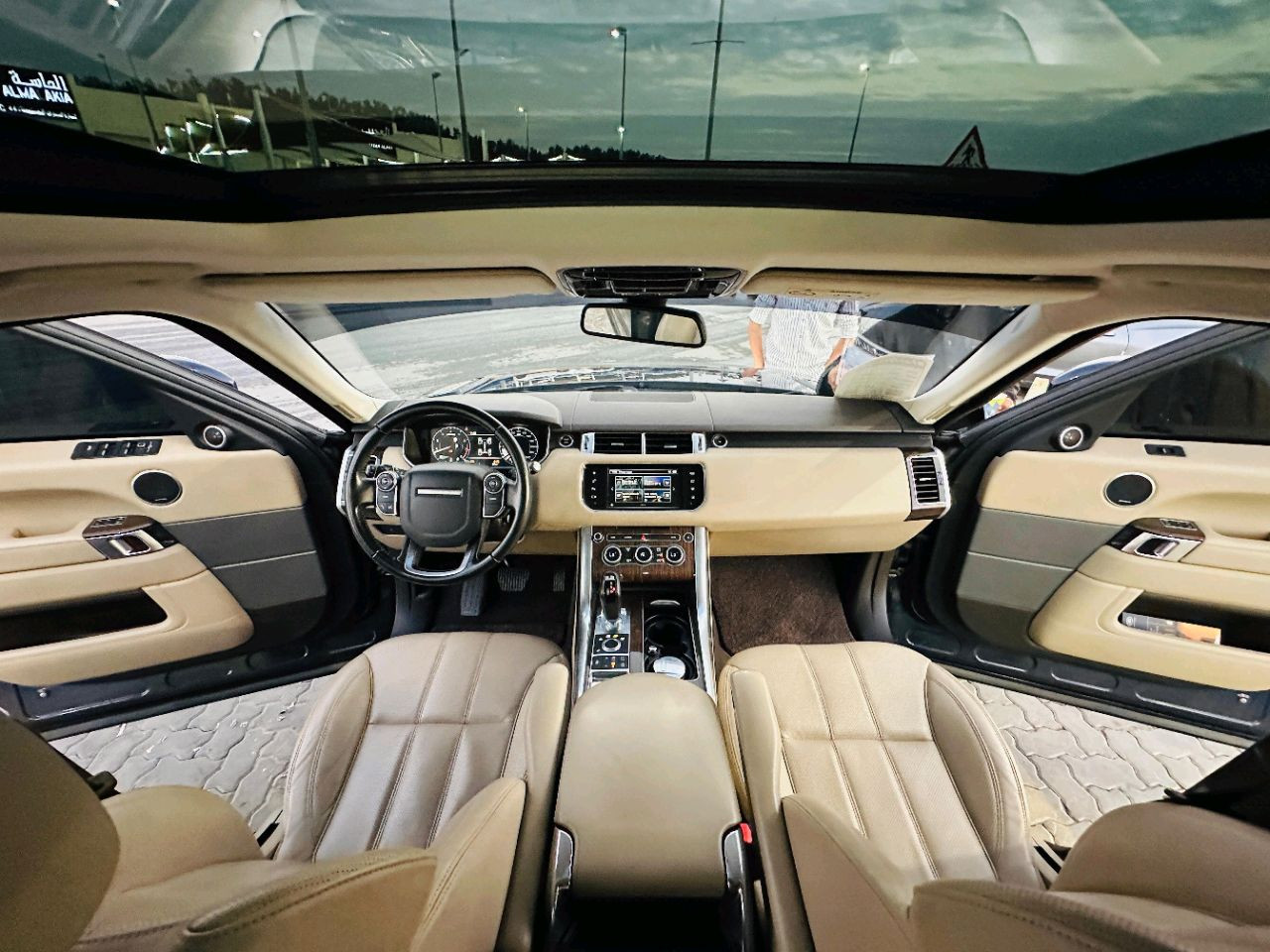 Range Rover Sport - Image 10