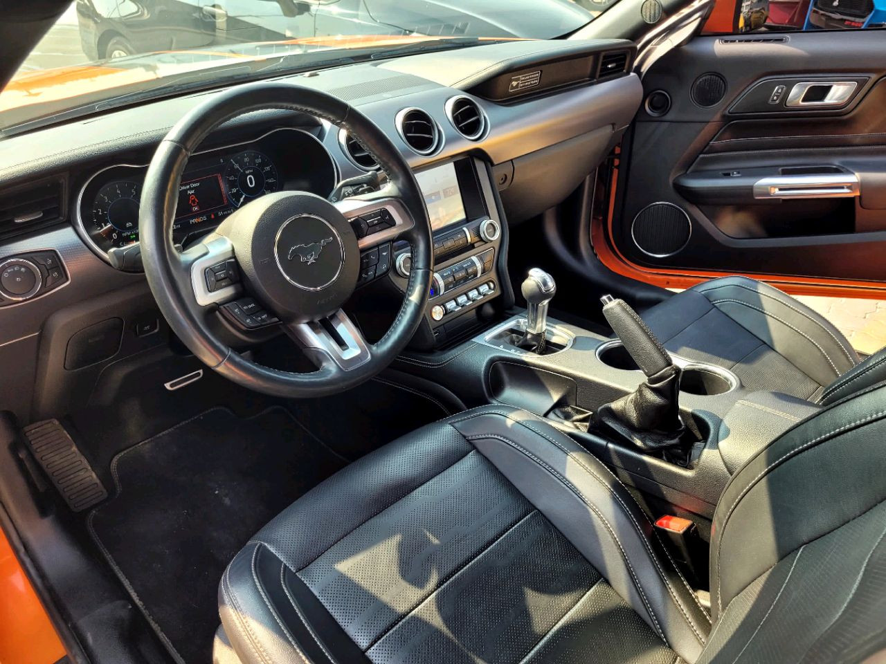 Ford Mustang - Image 11