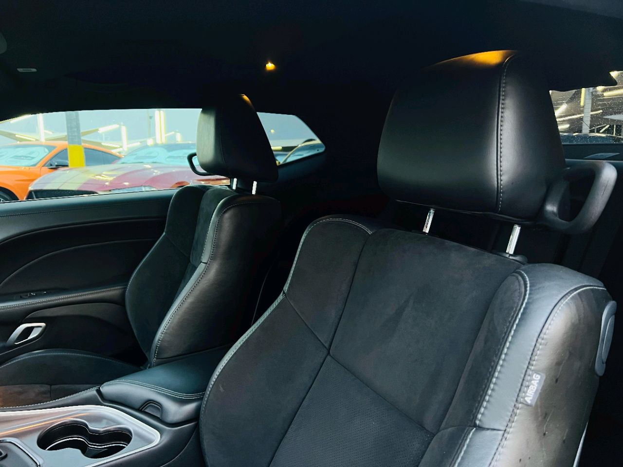 Dodge Challenger - Image 11