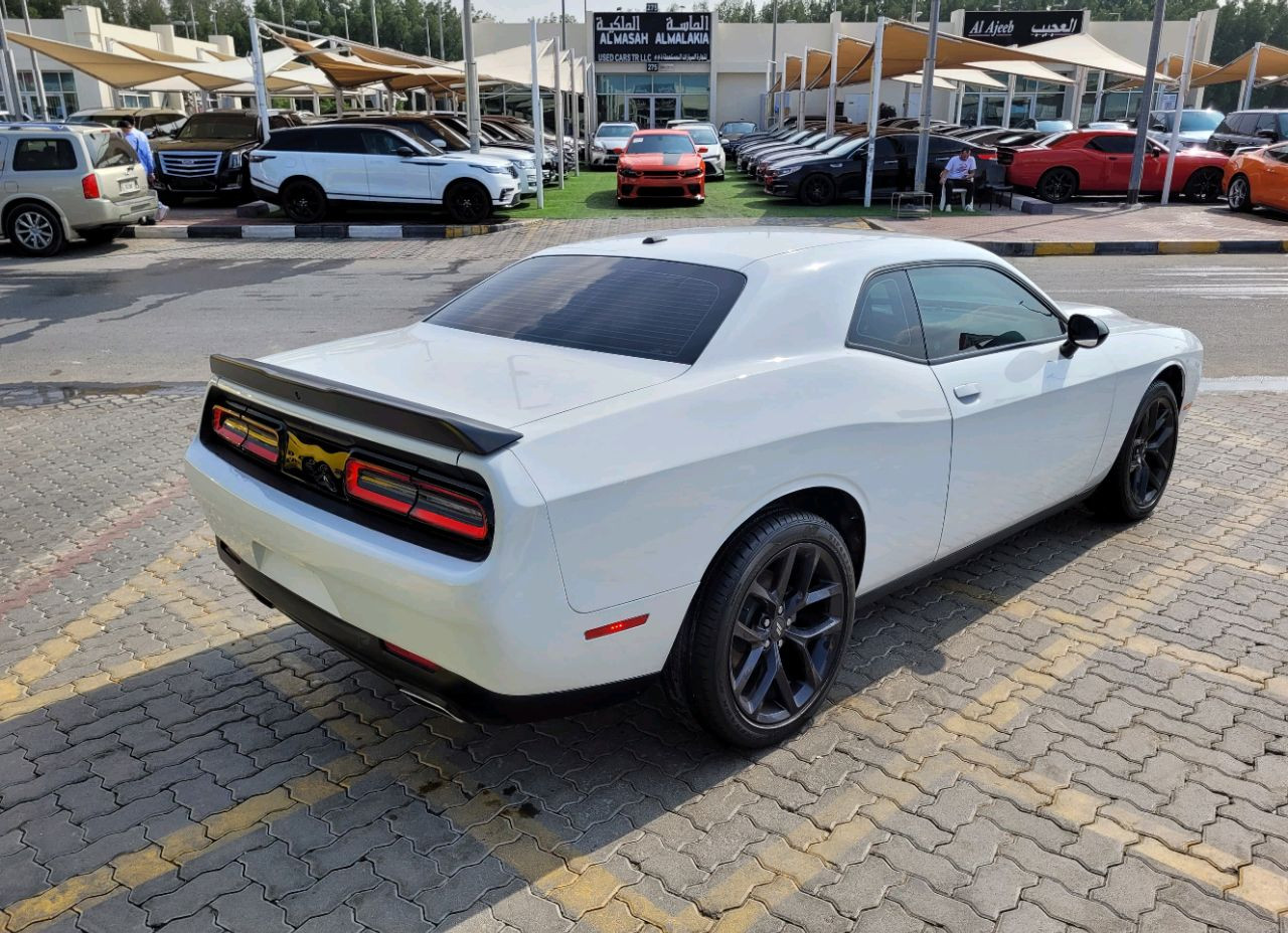 Dodge Challenger - Image 7