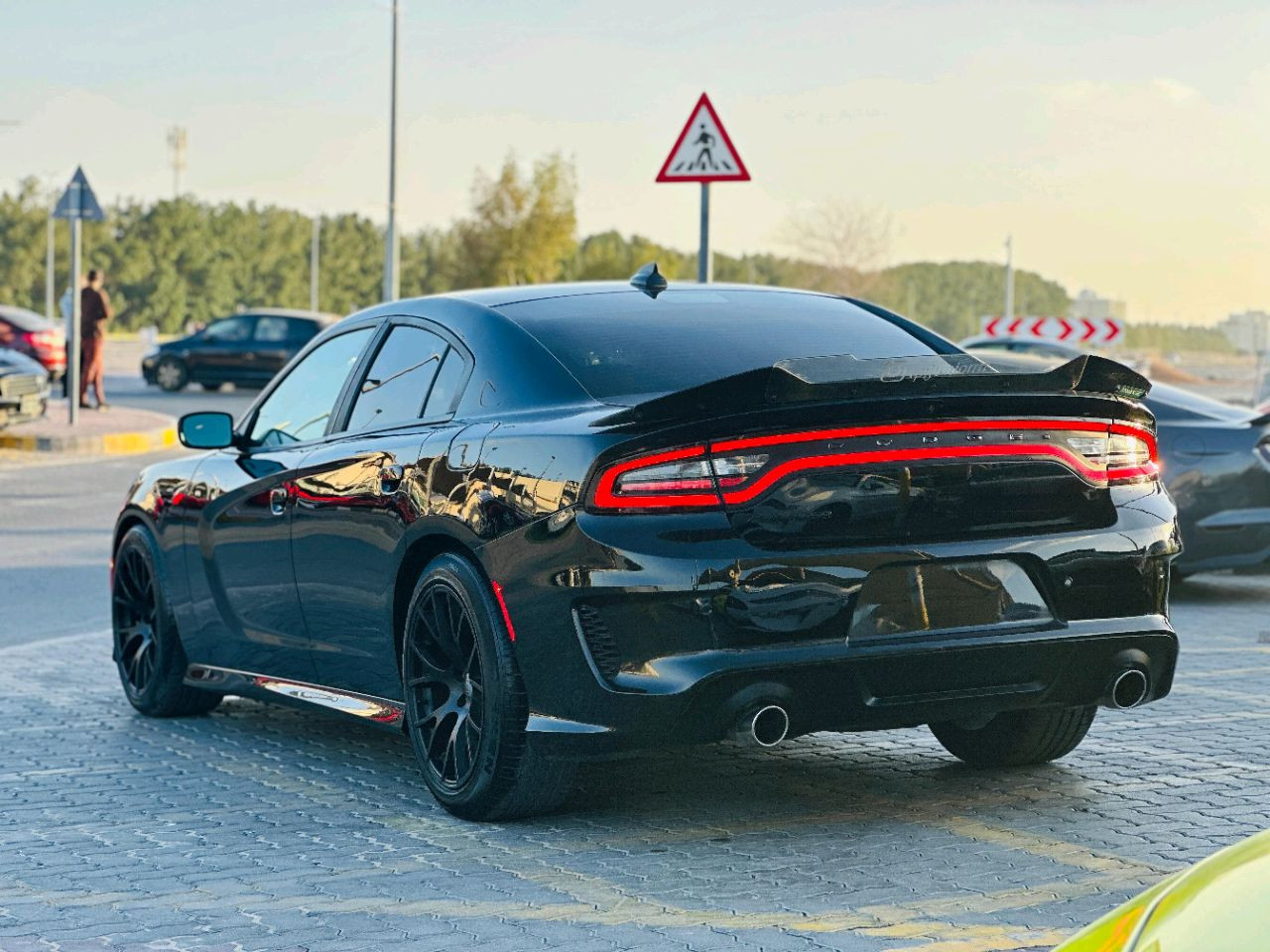 Dodge Charger - Image 7