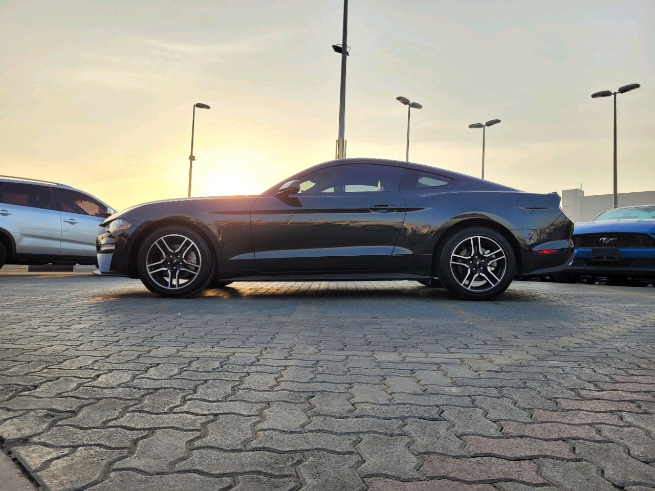 Ford Mustang - Image 6