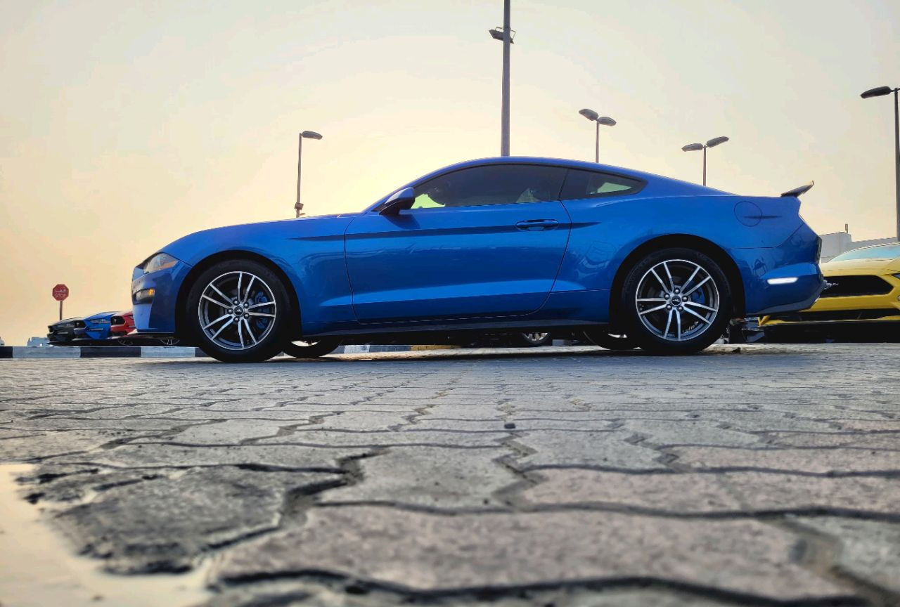 Ford Mustang - Image 5