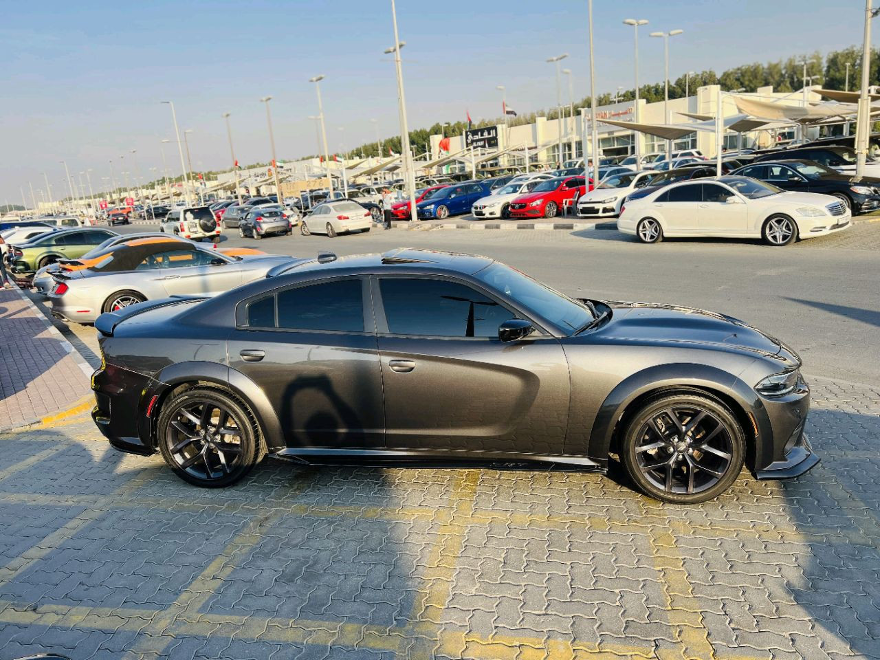 Dodge Charger - Image 7