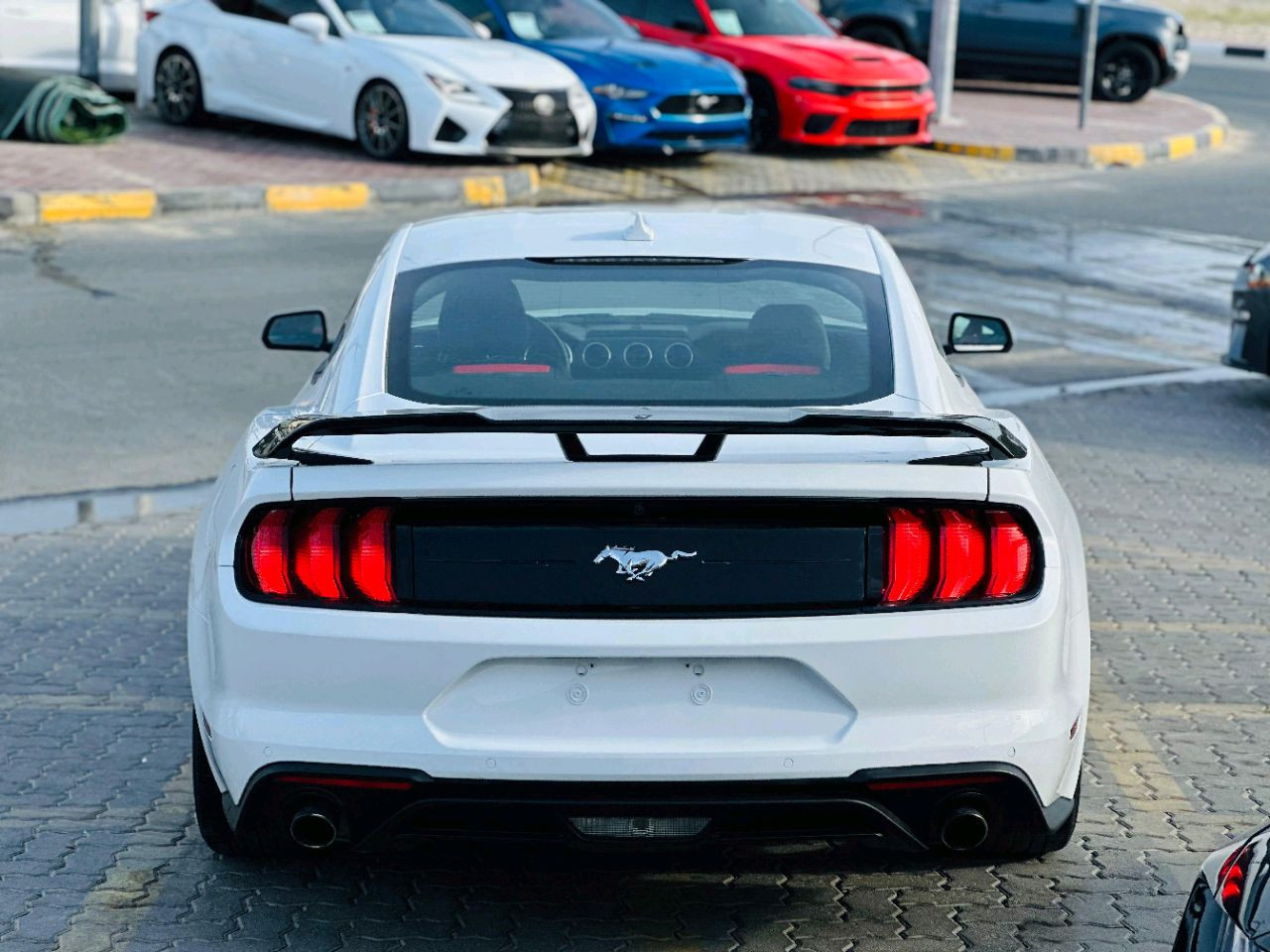 Ford Mustang - Image 8