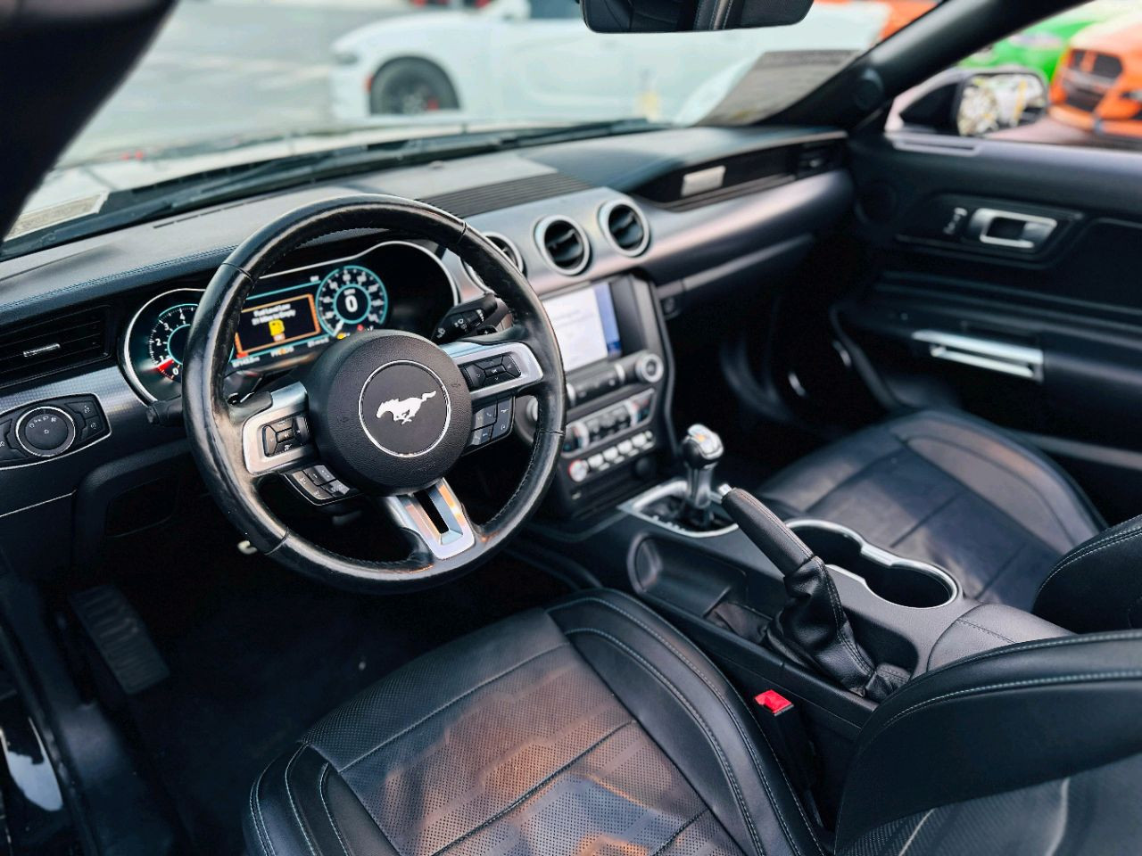 Ford Mustang - Image 9
