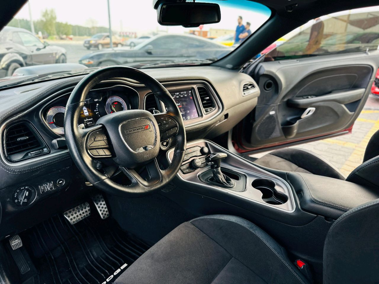 Dodge Challenger - Image 10