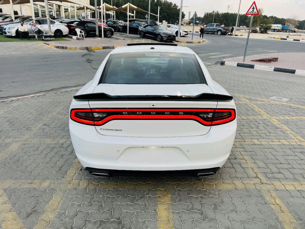 Dodge Charger - Image 6