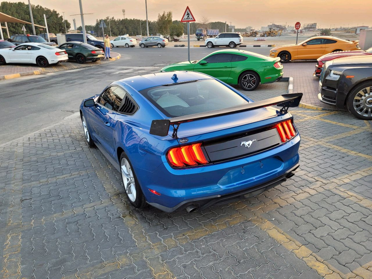 Ford Mustang - Image 4