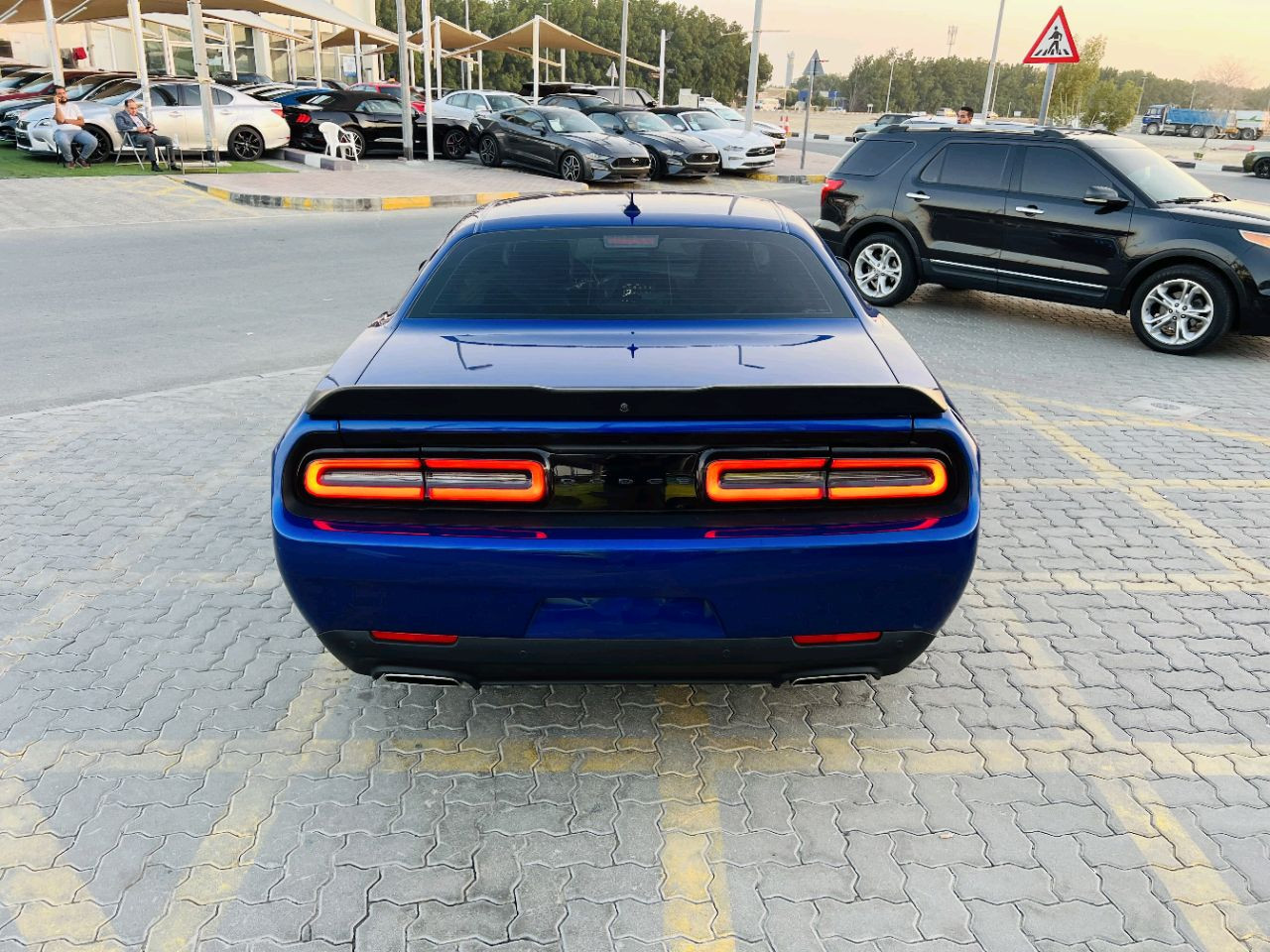 Dodge Challenger - Image 8