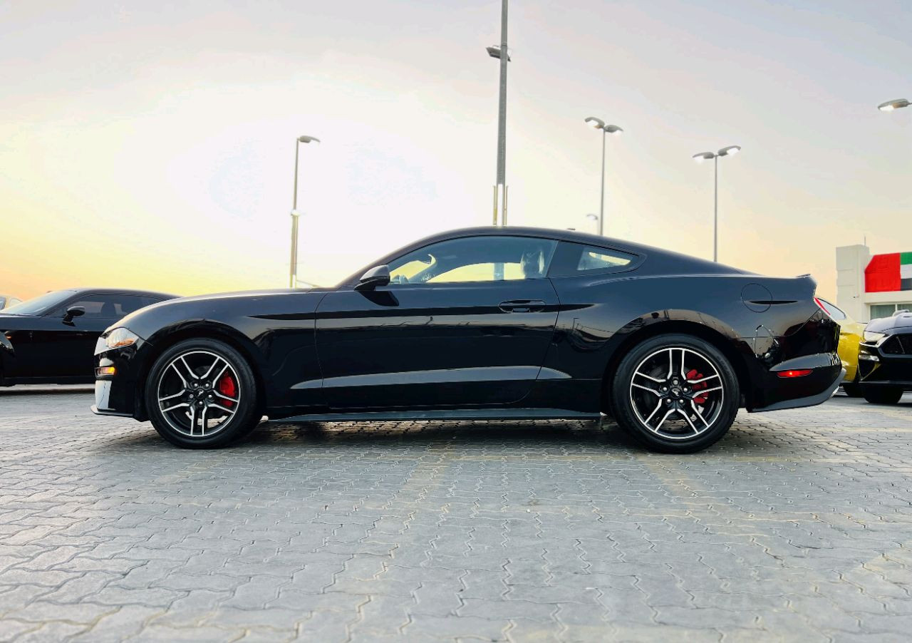 Ford Mustang - Image 6