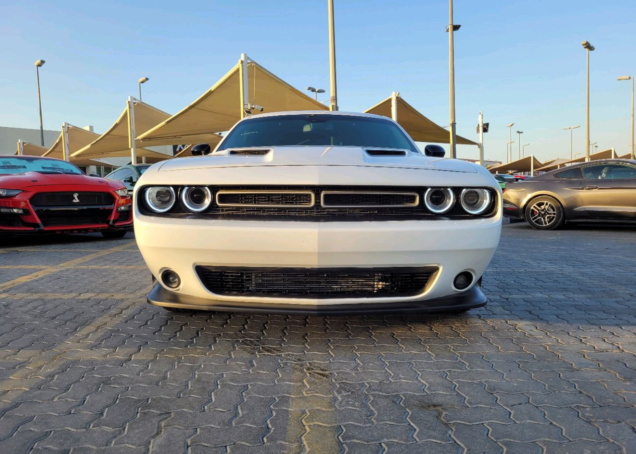 Dodge Challenger - Image 2