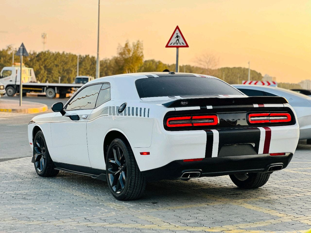 Dodge Challenger - Image 13