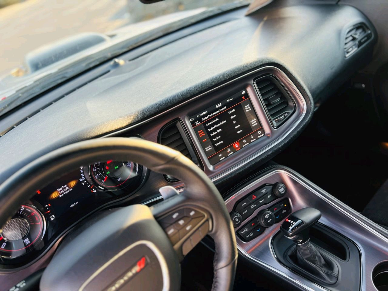 Dodge Challenger - Image 11