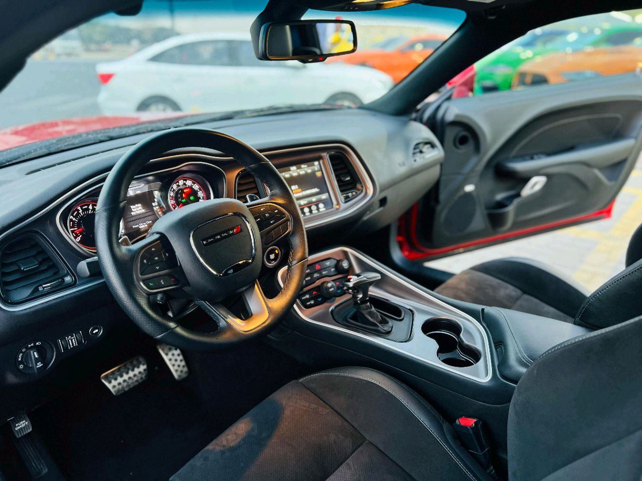 Dodge Challenger - Image 9