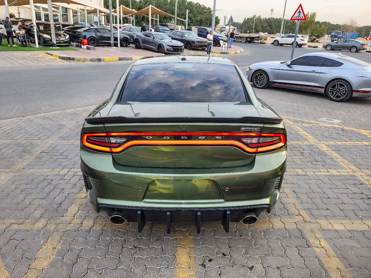 Dodge Charger - Image 4