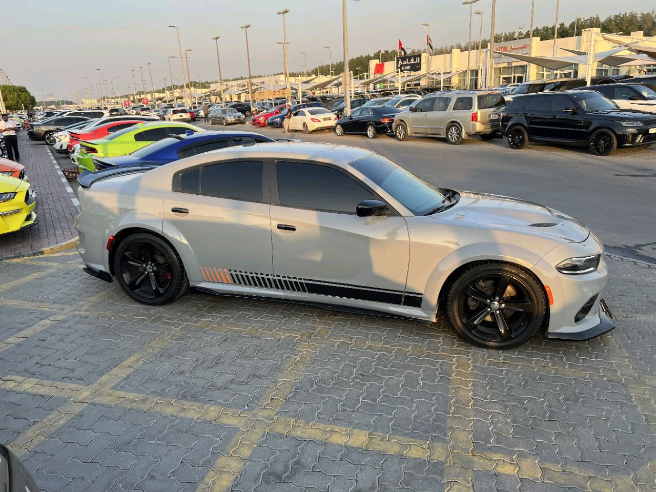 Dodge Charger - Image 8