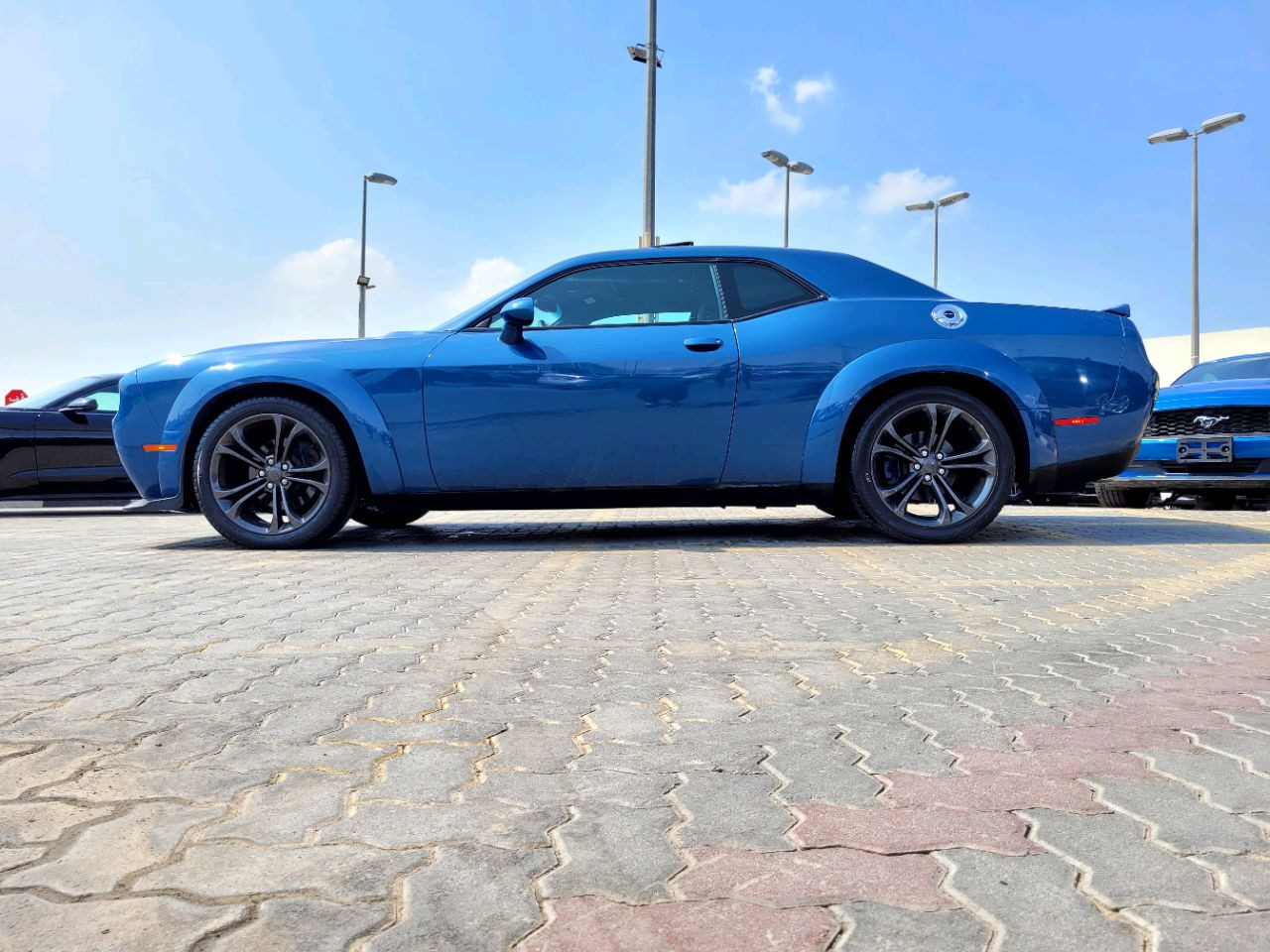 Dodge Challenger - Image 3