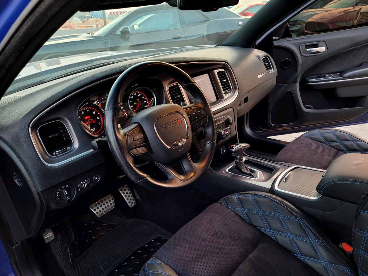 Dodge Charger - Image 9