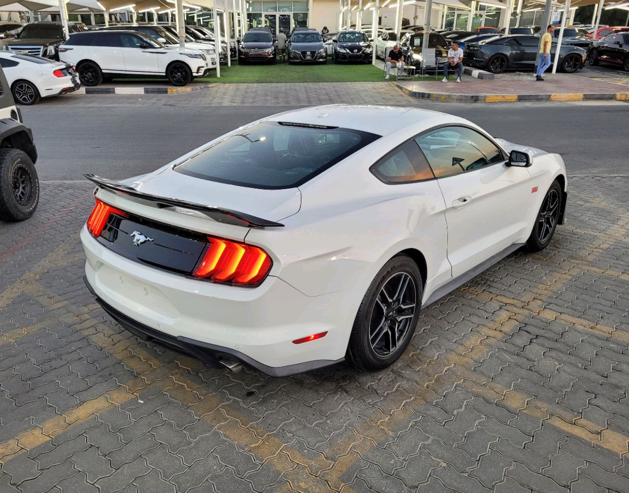 Ford Mustang - Image 7