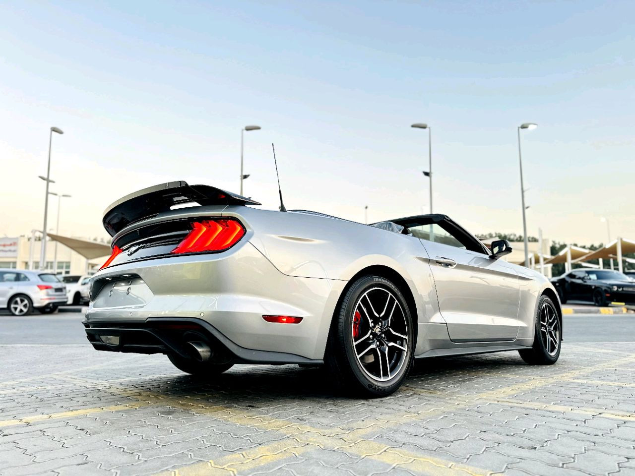 Ford Mustang - Image 6