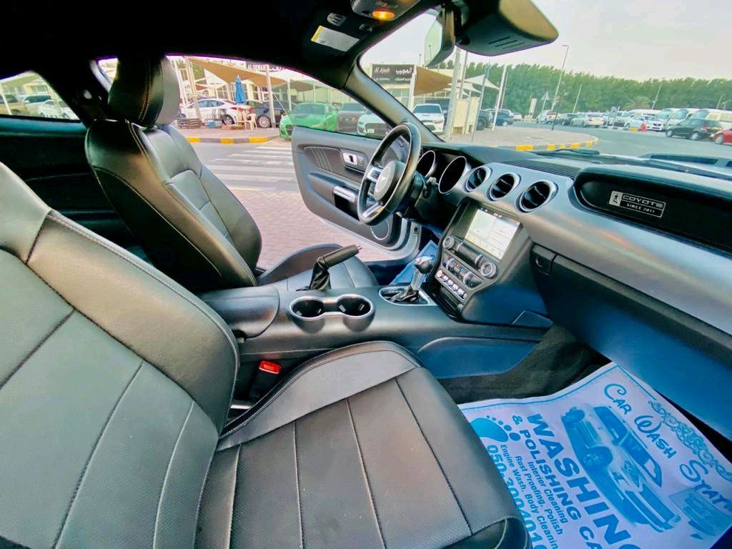 Ford Mustang - Image 6