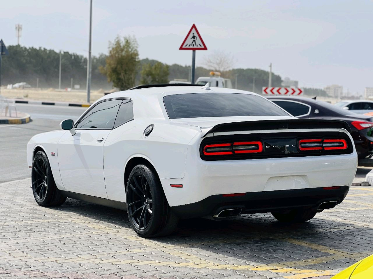 Dodge Challenger - Image 6