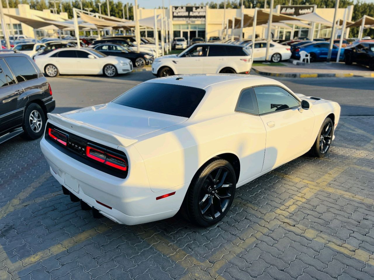Dodge Challenger - Image 7