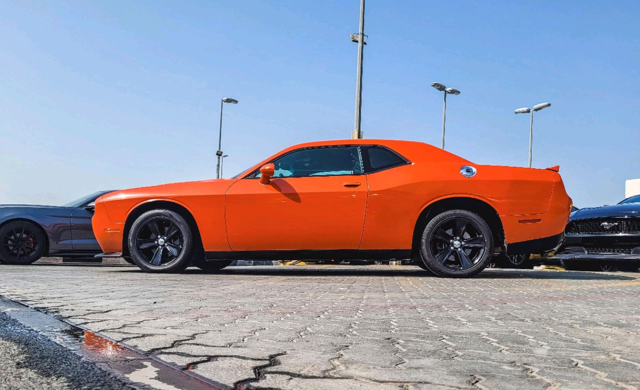 Dodge Challenger - Image 6