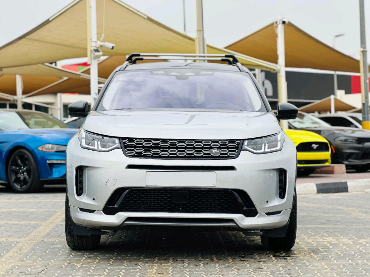 Land Rover Discovery - Image 12