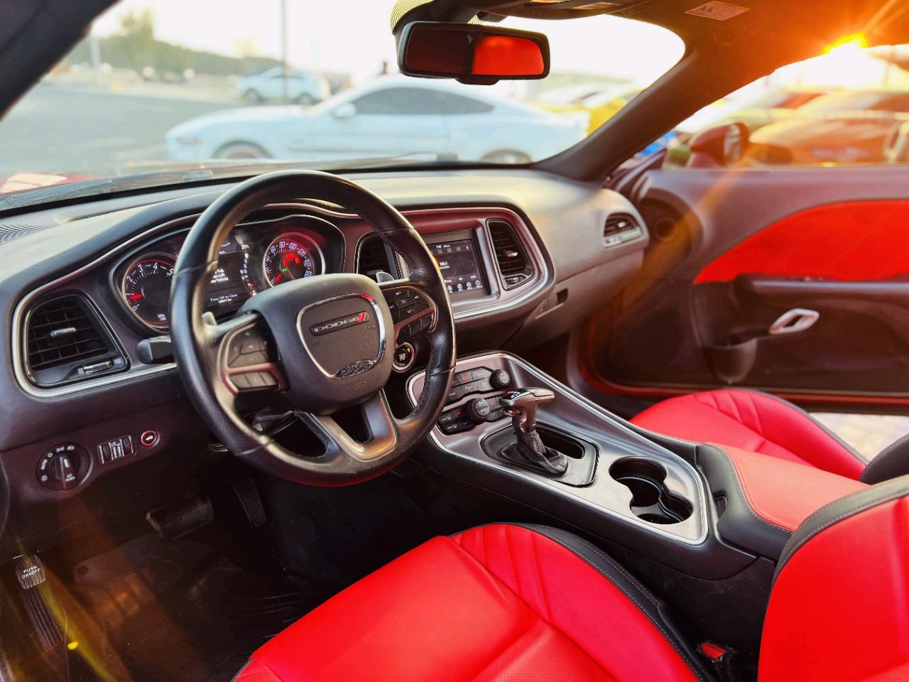 Dodge Challenger - Image 8