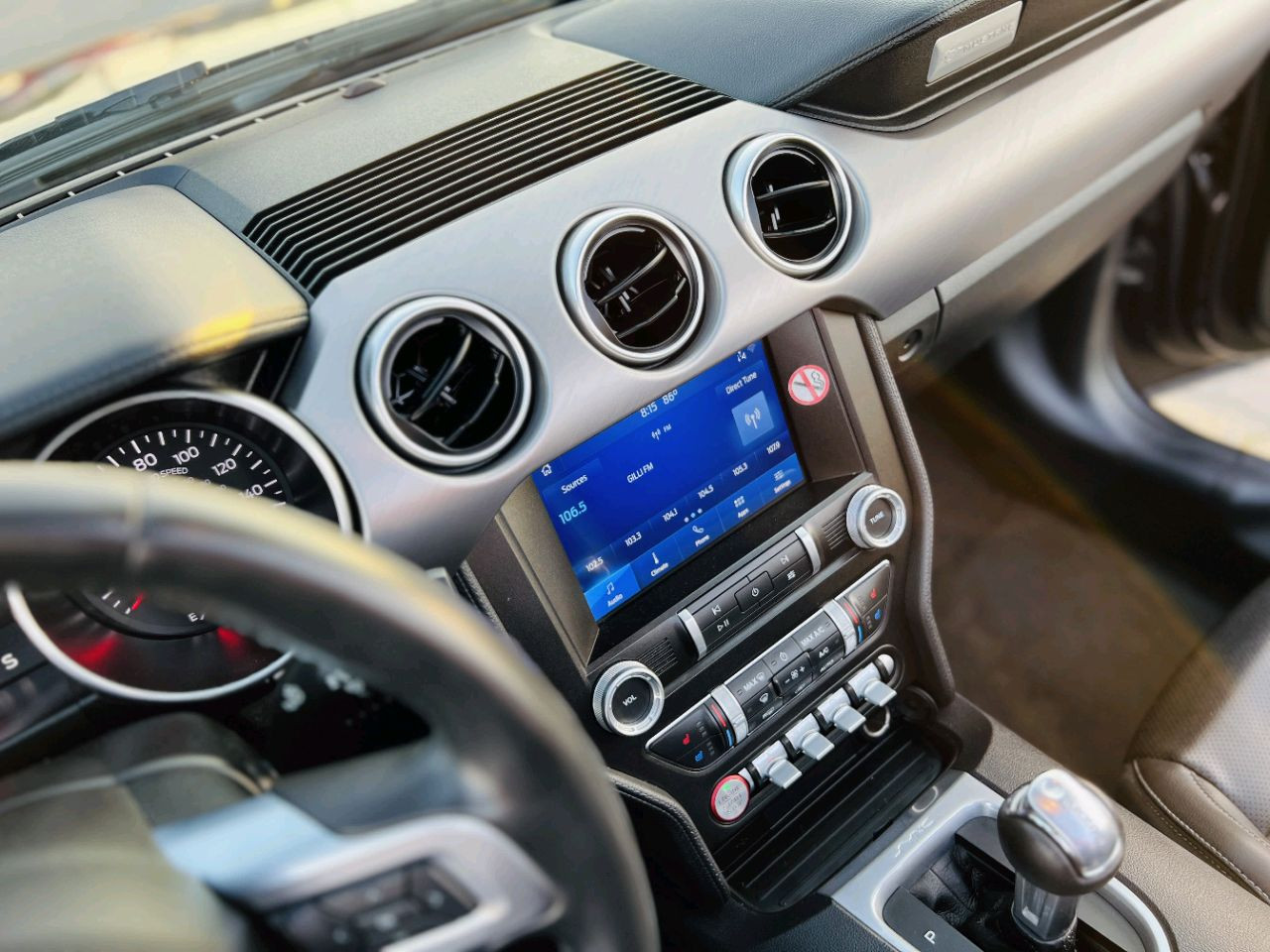 Ford Mustang - Image 12